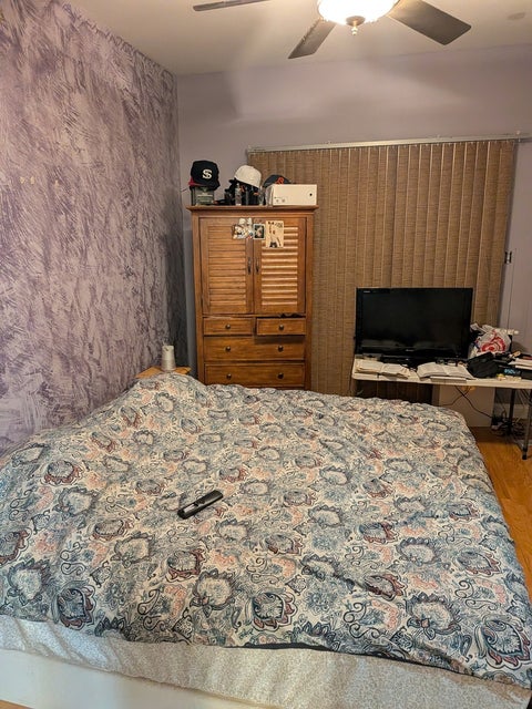 Tiny photo for 435 E 42nd Street #1, Chicago, IL 60653 (MLS # 12552430)
