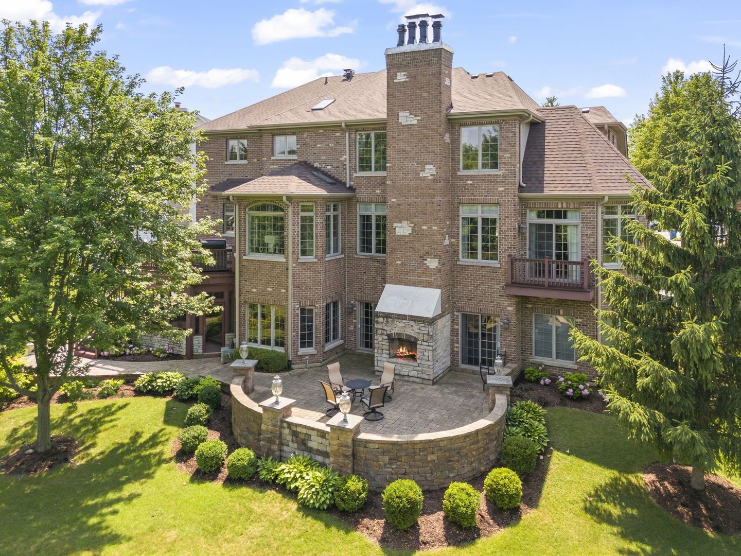 1227 Arnold Court
