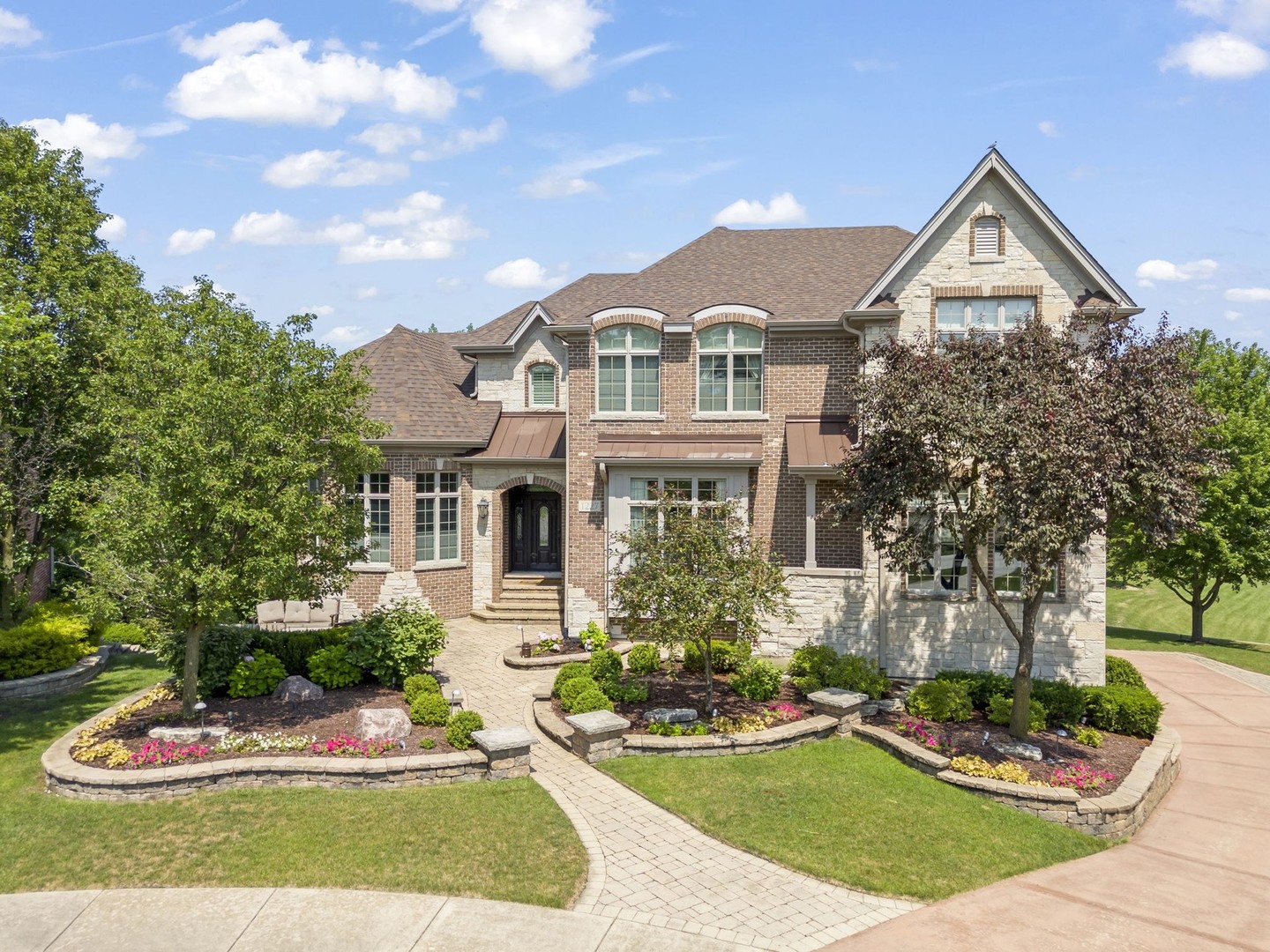 1227 Arnold Court