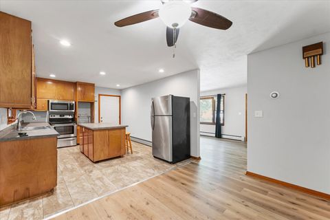 Tiny photo for 1507 W Columbia Avenue, Champaign, IL 61821 (MLS # 12463430)