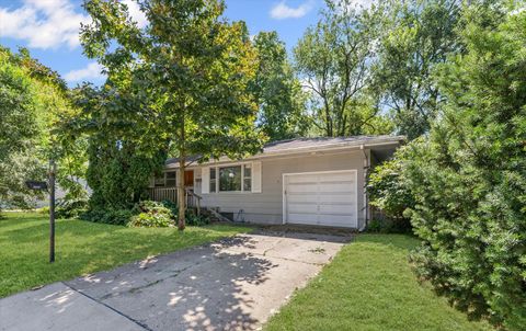 Tiny photo for 1507 W Columbia Avenue, Champaign, IL 61821 (MLS # 12463430)