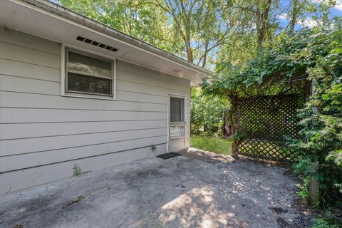 Tiny photo for 1507 W Columbia Avenue, Champaign, IL 61821 (MLS # 12463430)