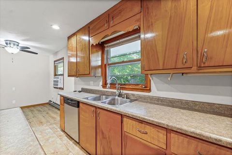 Tiny photo for 1507 W Columbia Avenue, Champaign, IL 61821 (MLS # 12463430)