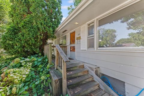 Tiny photo for 1507 W Columbia Avenue, Champaign, IL 61821 (MLS # 12463430)