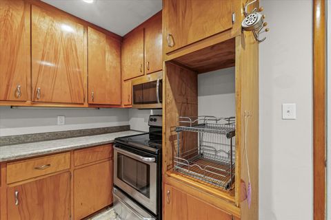 Tiny photo for 1507 W Columbia Avenue, Champaign, IL 61821 (MLS # 12463430)