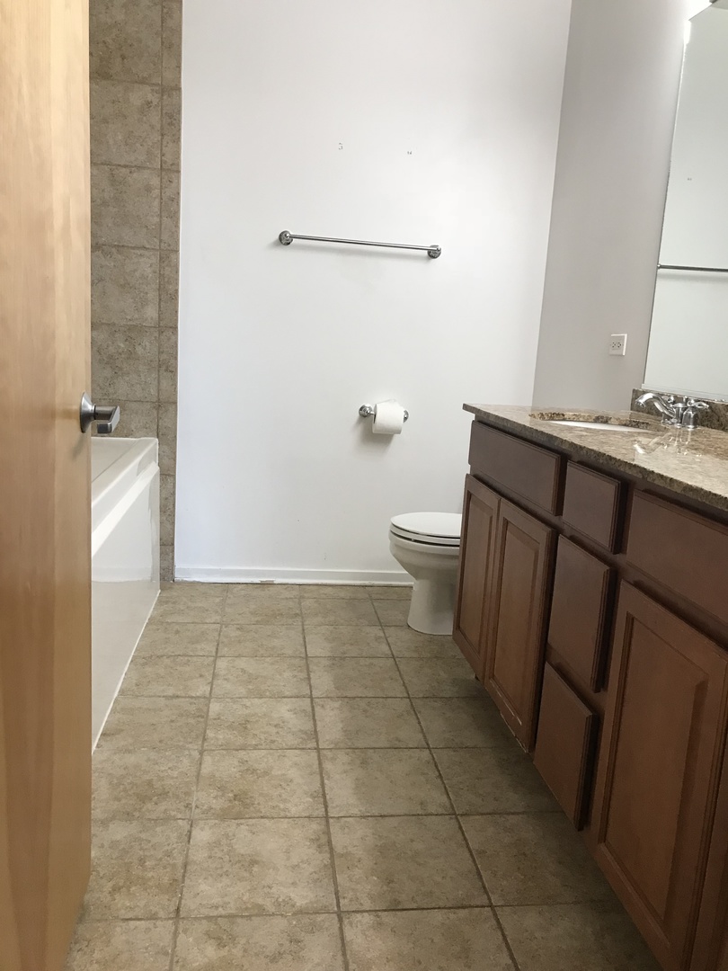 1645 W Ogden Avenue 629