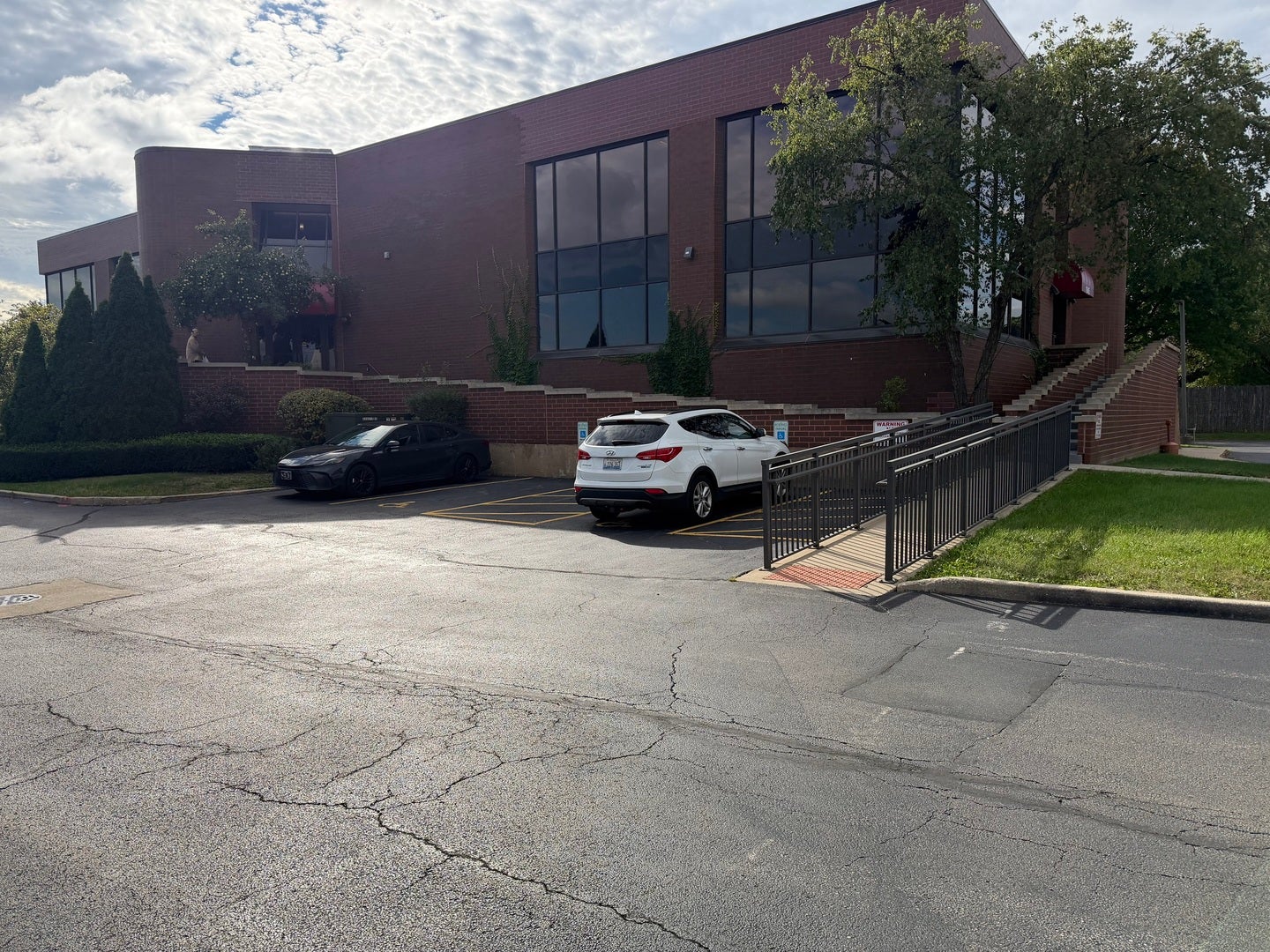 1845 E Rand Road L111