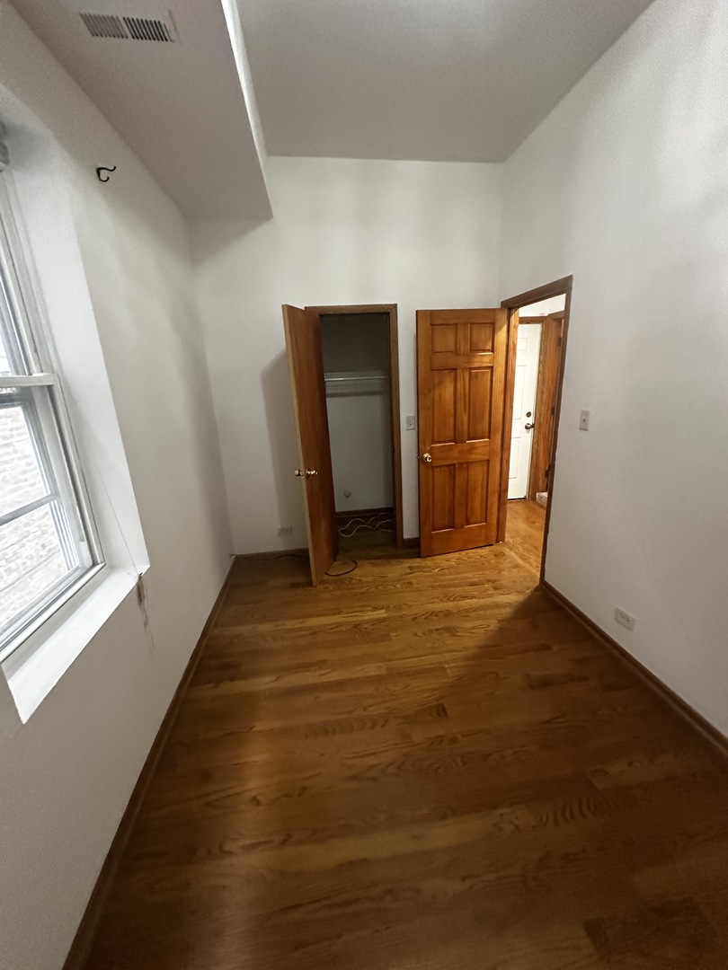 1420 N Western Avenue 2F