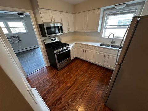 Tiny photo for 38 King Arthur Court #14, Northlake, IL 60164 (MLS # 12398748)