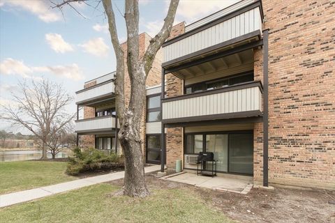 Tiny photo for 1813 Hemlock Place #109, Schaumburg, IL 60173 (MLS # 12601902)
