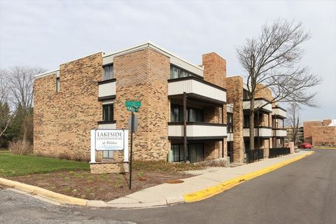 Tiny photo for 1813 Hemlock Place #109, Schaumburg, IL 60173 (MLS # 12601902)