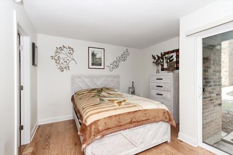 Tiny photo for 1813 Hemlock Place #109, Schaumburg, IL 60173 (MLS # 12601902)