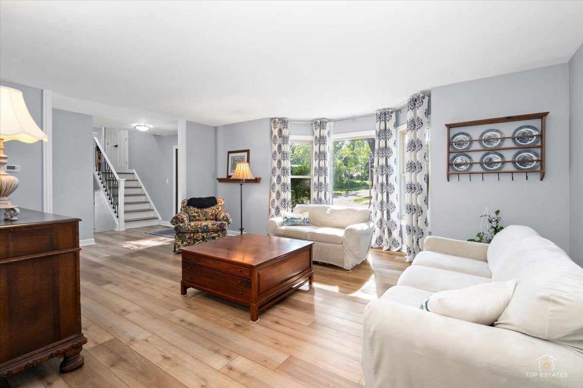 1434 Coral Reef Way