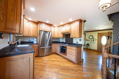 Tiny photo for 17207 Valley Drive, Tinley Park, IL 60487 (MLS # 12697474)