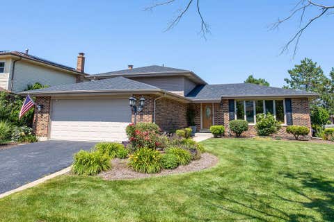 Tiny photo for 17207 Valley Drive, Tinley Park, IL 60487 (MLS # 12697474)