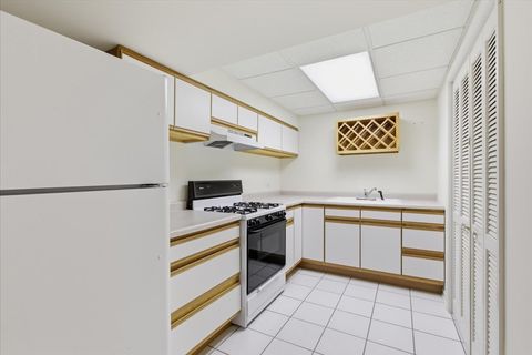 Tiny photo for 529 Springwood Avenue, East Dundee, IL 60118 (MLS # 12531669)