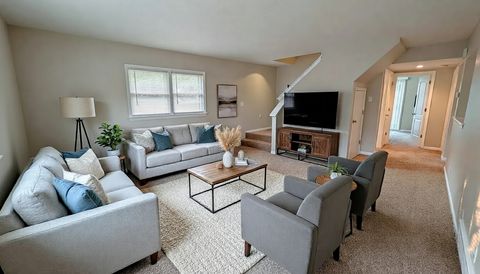 Tiny photo for 3125 W Whipple Drive, Merrionette Park, IL 60803 (MLS # 12508794)