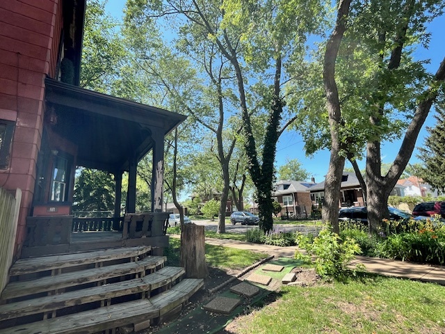 3651 W 64th Place