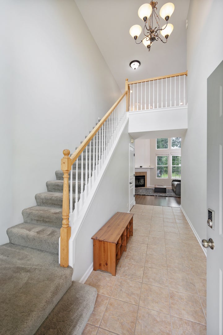 2826 Peachtree Circle