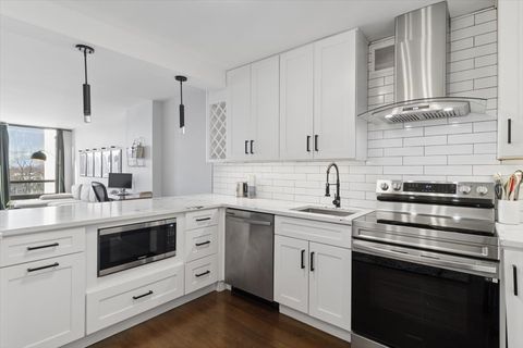 Tiny photo for 1636 N Wells Street #606, Chicago, IL 60614 (MLS # 12580276)