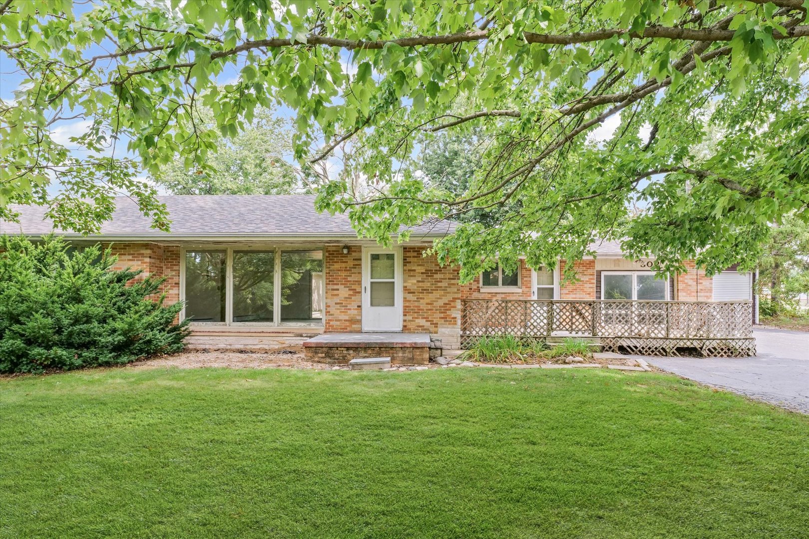 302 W Main Street