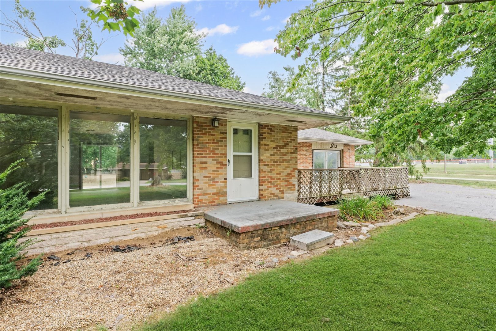 302 W Main Street