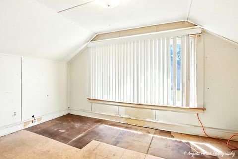 Tiny photo for 1705 Victoria Avenue, North Chicago, IL 60064 (MLS # 12442241)