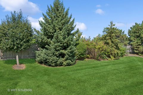 Tiny photo for 2723 Northmoor Drive, Naperville, IL 60564 (MLS # 12481177)