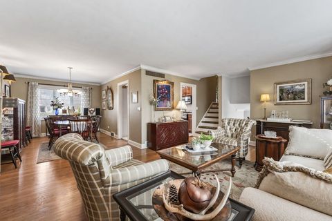 Tiny photo for 602 S Edward Street, Mount Prospect, IL 60056 (MLS # 12607700)