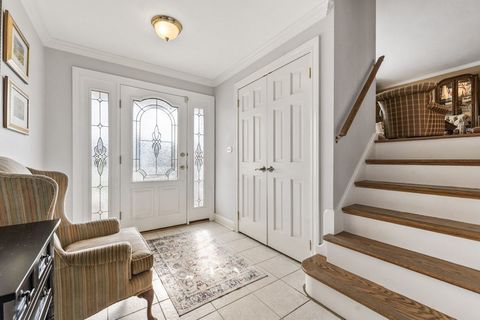 Tiny photo for 602 S Edward Street, Mount Prospect, IL 60056 (MLS # 12607700)