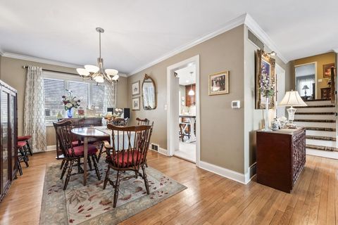 Tiny photo for 602 S Edward Street, Mount Prospect, IL 60056 (MLS # 12607700)