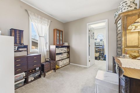 Tiny photo for 602 S Edward Street, Mount Prospect, IL 60056 (MLS # 12607700)