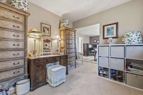 Tiny photo for 602 S Edward Street, Mount Prospect, IL 60056 (MLS # 12607700)