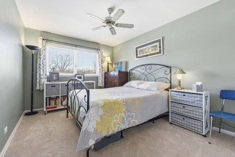 Tiny photo for 602 S Edward Street, Mount Prospect, IL 60056 (MLS # 12607700)