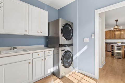 Tiny photo for 1837 Westleigh Drive, Glenview, IL 60025 (MLS # 12715281)