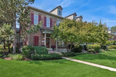 Photo of 1837 Westleigh Drive, Glenview, IL 60025 (MLS # 12715281)
