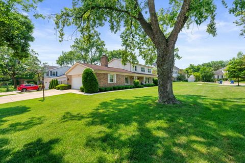 Tiny photo for 3930 Bordeaux Court, Northbrook, IL 60062 (MLS # 12413070)