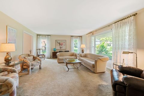 Tiny photo for 3930 Bordeaux Court, Northbrook, IL 60062 (MLS # 12413070)
