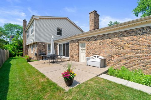 Tiny photo for 3930 Bordeaux Court, Northbrook, IL 60062 (MLS # 12413070)