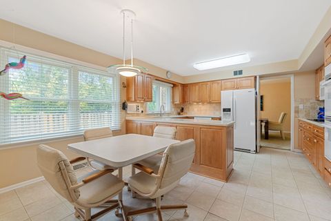 Tiny photo for 3930 Bordeaux Court, Northbrook, IL 60062 (MLS # 12413070)