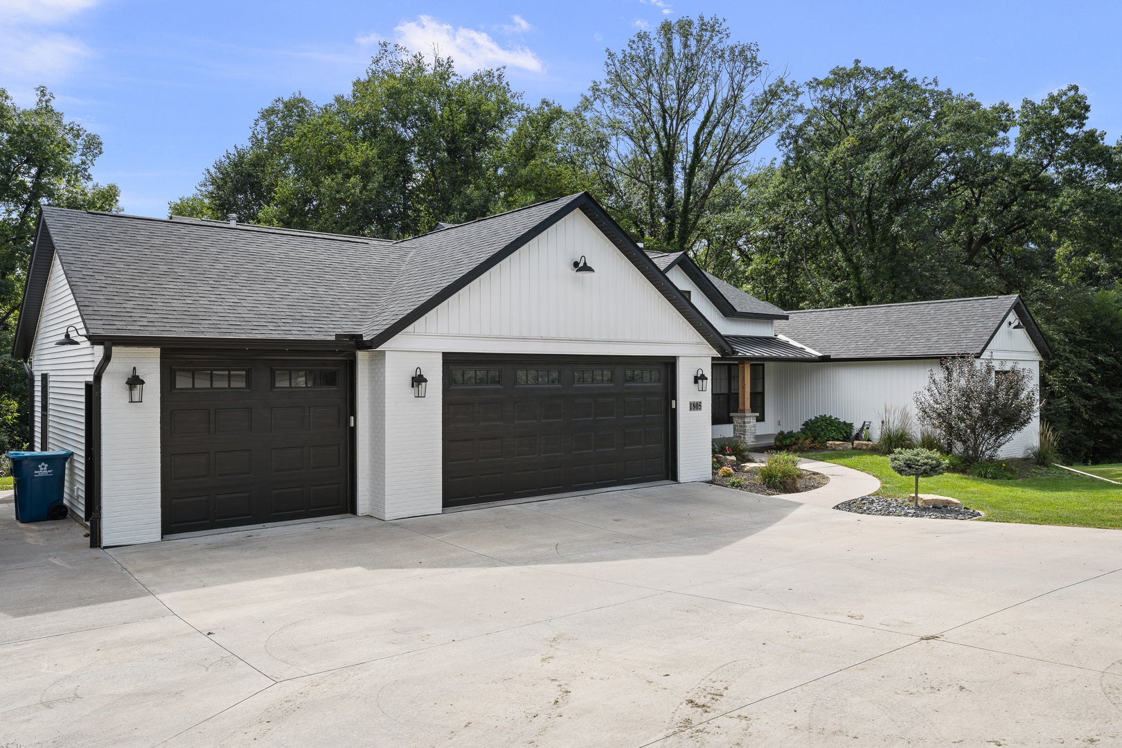 1805 Ridgefield Drive