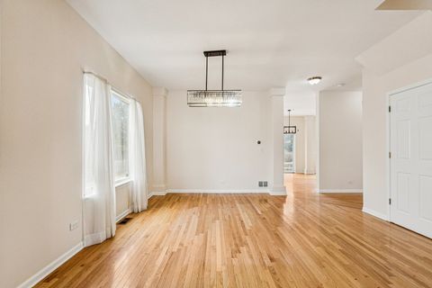 Tiny photo for 2208 Grand Pointe Trail, Aurora, IL 60503 (MLS # 12567088)