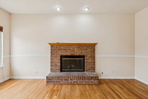 Tiny photo for 2208 Grand Pointe Trail, Aurora, IL 60503 (MLS # 12567088)