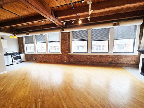 Tiny photo for 913 W Van Buren Street #5E, Chicago, IL 60607 (MLS # 12753590)