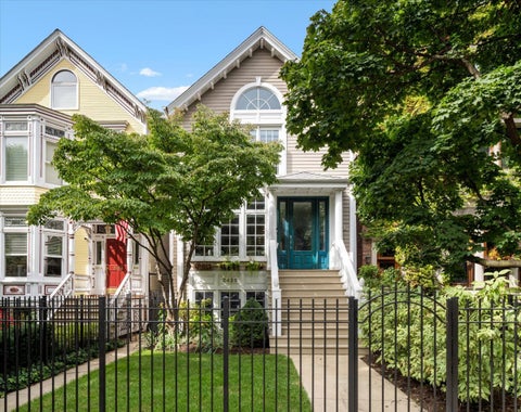 Photo of 2426 N Burling Street, Chicago, IL 60614 (MLS # 12758898)