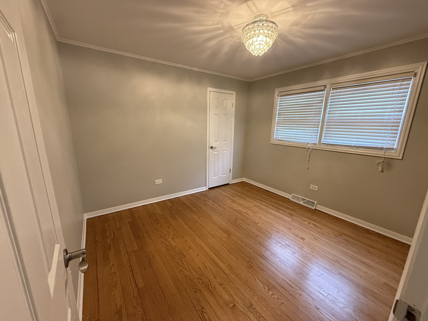 10348 S Rhodes Avenue