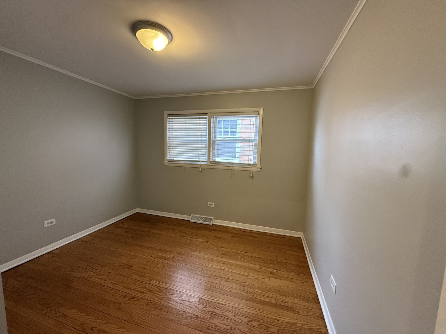 10348 S Rhodes Avenue