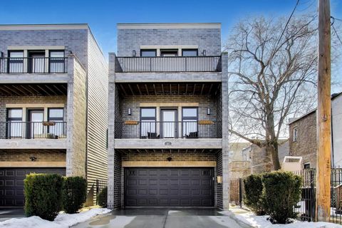 347 E 44th Street Chicago IL 60653