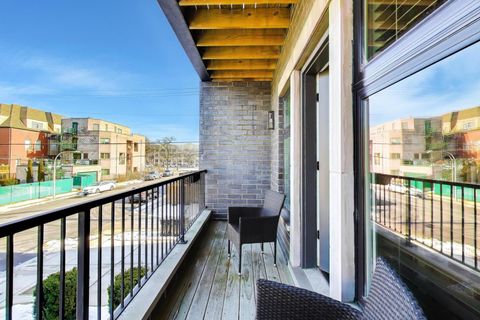 Tiny photo for 347 E 44th Street, Chicago, IL 60653 (MLS # 12565786)