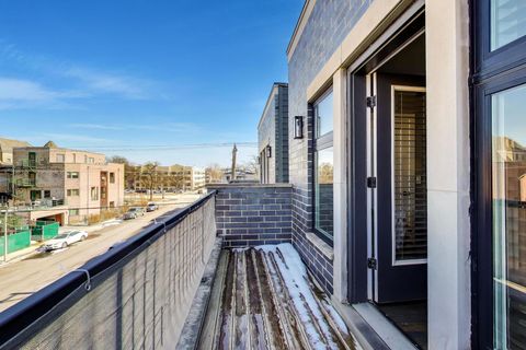 Tiny photo for 347 E 44th Street, Chicago, IL 60653 (MLS # 12565786)